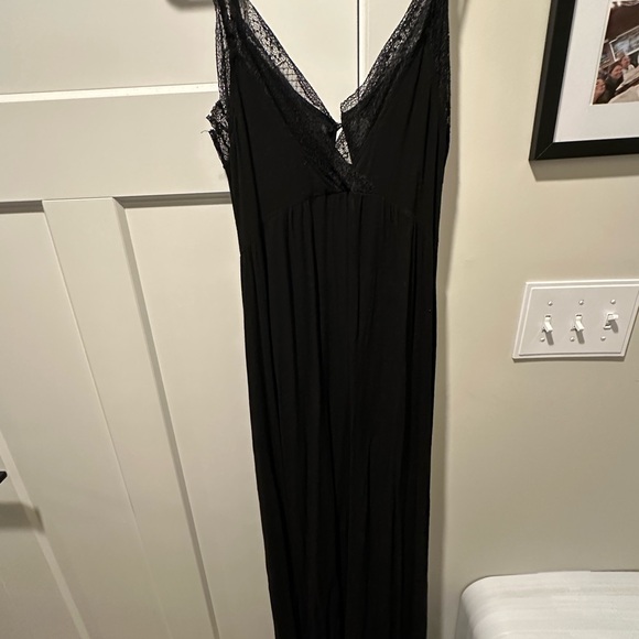 SHEIN Black Maxi Dress with Lace Trim - Picture 6 of 6